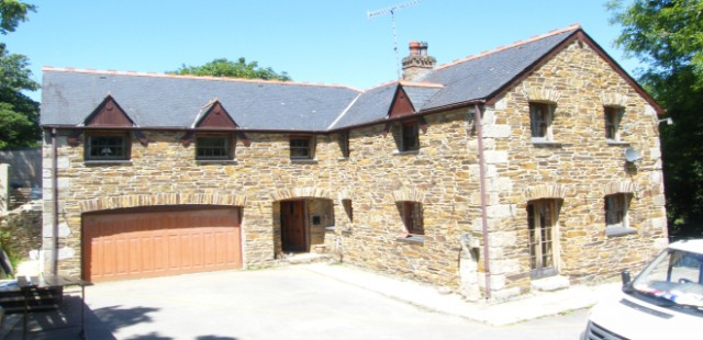 Marks House - Traditional stone house built in the mid 90s